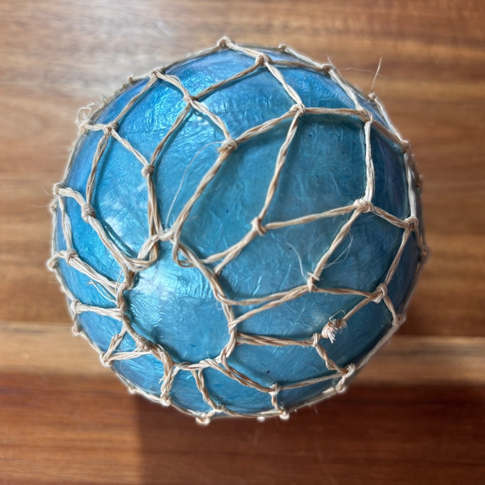 Decorative glass float